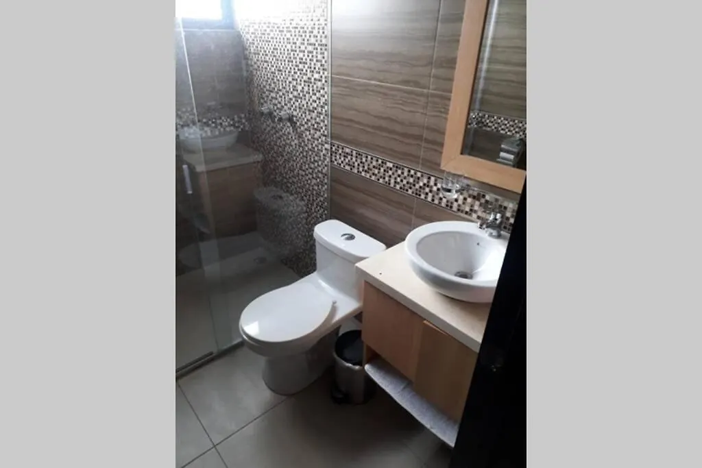 קואנקה Moderno Departamento 3B En Condominio La Victoria 0*,  אקוודור